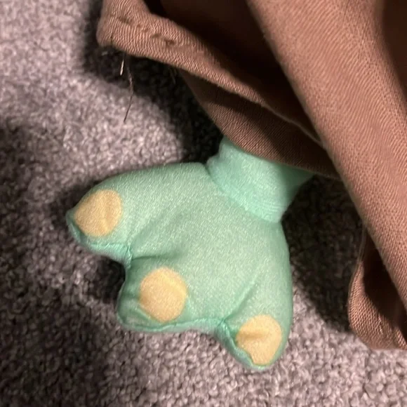 Disney Star Wars HUGE Yoda Plush Toy - Picture 5 of 8